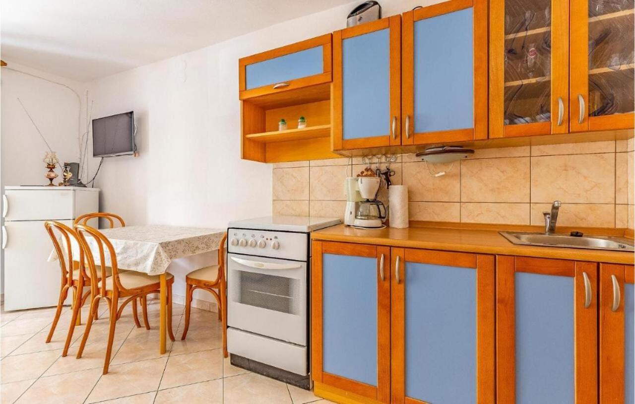 Apartments Katrina Rakalj エクステリア 写真